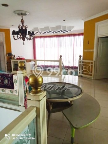 Dijual Rumah Luas Elegan Dengan View Cantik di Intercon, Jakarta Barat Dijual Rumah Luas Elegan Dengan View Cantik di Intercon, Jakarta Barat