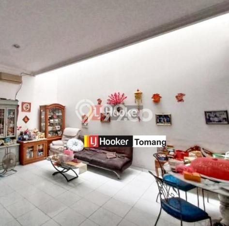 Rumah Mewah LB 300m2 Siap Pakai Desain Elegan di Tomang, Jakarta Barat Rumah Mewah LB 300m2 Siap Pakai Desain Elegan di Tomang, Jakarta Barat