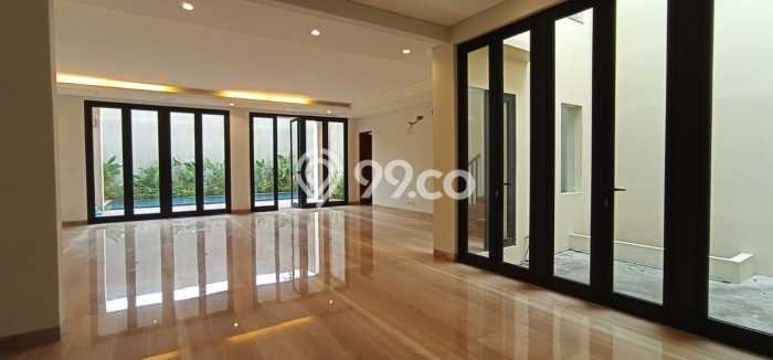 Rumah Elit Modern Tanpa Renovasi di Pondok Indah Jakarta Selatan Rumah Elit Modern Tanpa Renovasi di Pondok Indah Jakarta Selatan