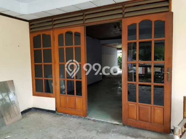Hunian Elit LB 291m2 Siap Pakai Desain Elegan di Simpang Lima, Semarang Hunian Elit LB 291m2 Siap Pakai Desain Elegan di Simpang Lima, Semarang