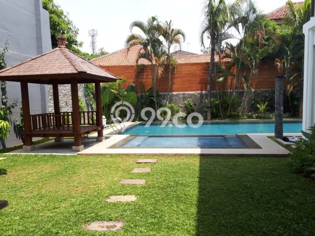 Dijual Rumah Mewah Megah Dengan View Eksklusif di Kemang, Jakarta Selatan Dijual Rumah Mewah Megah Dengan View Eksklusif di Kemang, Jakarta Selatan