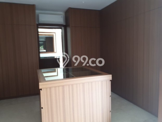 Dijual Rumah Mewah Megah Dengan View Eksklusif di Kemang, Jakarta Selatan Dijual Rumah Mewah Megah Dengan View Eksklusif di Kemang, Jakarta Selatan
