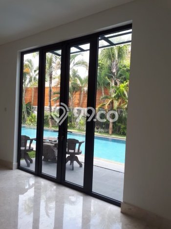 Dijual Rumah Mewah Megah Dengan View Eksklusif di Kemang, Jakarta Selatan Dijual Rumah Mewah Megah Dengan View Eksklusif di Kemang, Jakarta Selatan