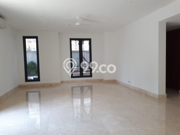 Dijual Rumah Mewah Megah Dengan View Eksklusif di Kemang, Jakarta Selatan Dijual Rumah Mewah Megah Dengan View Eksklusif di Kemang, Jakarta Selatan