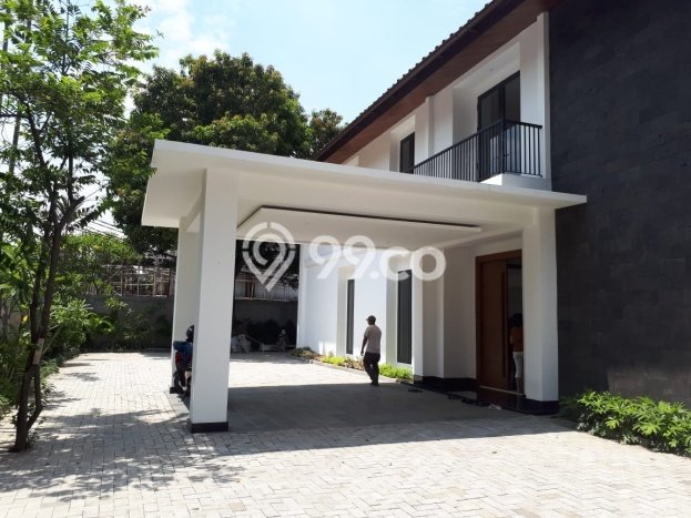 Dijual Rumah Mewah Megah Dengan View Eksklusif di Kemang, Jakarta Selatan Dijual Rumah Mewah Megah Dengan View Eksklusif di Kemang, Jakarta Selatan