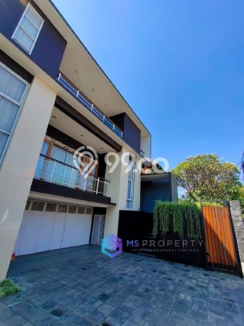 Rumah Luxury Modern Tanpa Renovasi di Senopati Jakarta Selatan Rumah Luxury Modern Tanpa Renovasi di Senopati Jakarta Selatan