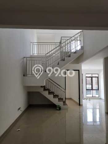 BEST CHOICE! Rumah area Cakung, LT 180m² LB 300m² BEST CHOICE! Rumah area Cakung, LT 180m² LB 300m²