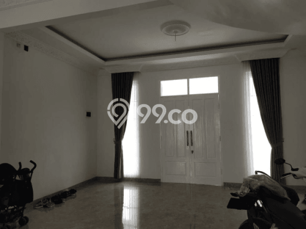 Rumah Mewah LB 300m2 Siap Pakai Desain Elegan di Grand Wisata, Bekasi Rumah Mewah LB 300m2 Siap Pakai Desain Elegan di Grand Wisata, Bekasi