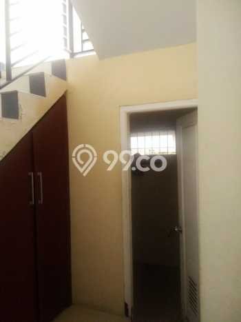 For Sale Rumah 5 Kamar Lokasi Ideal Nyaman dan Strategis di Jagakarsa For Sale Rumah 5 Kamar Lokasi Ideal Nyaman dan Strategis di Jagakarsa