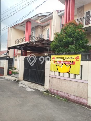 For Sale Rumah 5 Kamar Lokasi Ideal Nyaman dan Strategis di Jagakarsa For Sale Rumah 5 Kamar Lokasi Ideal Nyaman dan Strategis di Jagakarsa