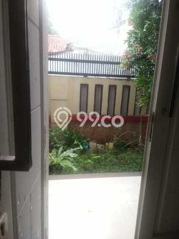 For Sale Rumah 5 Kamar Lokasi Ideal Nyaman dan Strategis di Jagakarsa For Sale Rumah 5 Kamar Lokasi Ideal Nyaman dan Strategis di Jagakarsa