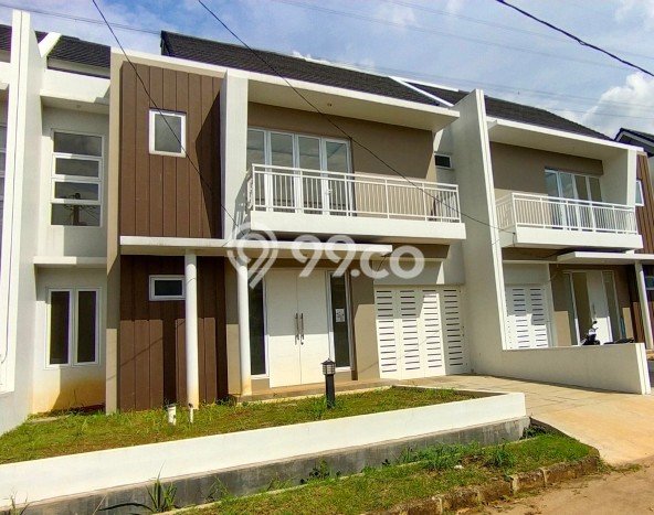 Rumah area Cinere, Depok, Luas 200m² LB 154m² - JUAL CEPAT! Rumah area Cinere, Depok, Luas 200m² LB 154m² - JUAL CEPAT!