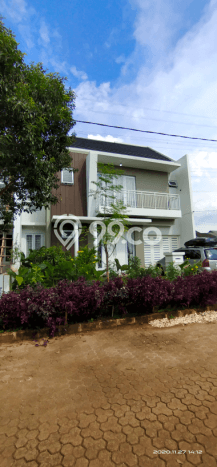 Rumah kawasan Cinere, Depok, Luas 300m² Bangunan 156m² Rumah kawasan Cinere, Depok, Luas 300m² Bangunan 156m²