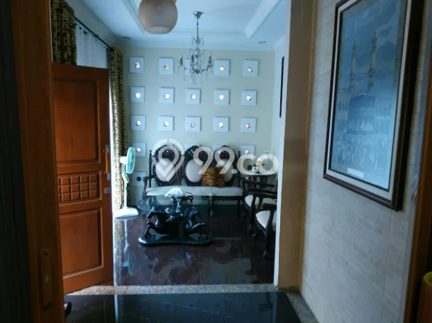 Dijual Rumah 4 Kamar Lokasi Ideal Nyaman dan Strategis di Cinere Dijual Rumah 4 Kamar Lokasi Ideal Nyaman dan Strategis di Cinere