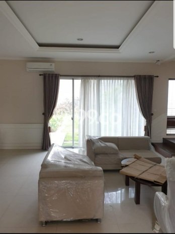 Rumah sewa siap pakai 4 KT di BSD Green Wich, Tangerang Rumah sewa siap pakai 4 KT di BSD Green Wich, Tangerang