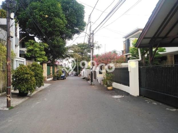 Siap Huni Hunian Elit 8 Kamar di Tebet Dekat ke Mana Saja Siap Huni Hunian Elit 8 Kamar di Tebet Dekat ke Mana Saja