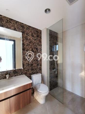Rumah di BSD City, Tangerang, Luas 420m² Bangunan 418m² Rumah di BSD City, Tangerang, Luas 420m² Bangunan 418m²