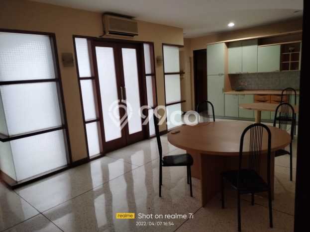 Rumah Bagus Siap Pakai Di Menteng Luas 400m2 Lokasi Strategis Rumah Bagus Siap Pakai Di Menteng Luas 400m2 Lokasi Strategis