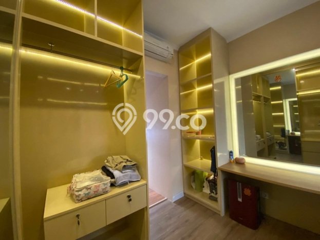 Rumah Elit Modern Tanpa Renovasi di BSD City Tangerang Rumah Elit Modern Tanpa Renovasi di BSD City Tangerang