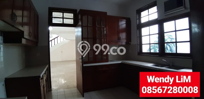 Hunian Elit LB 600m2 Siap Pakai Desain Elegan di Pondok Indah, Jakarta Selatan Hunian Elit LB 600m2 Siap Pakai Desain Elegan di Pondok Indah, Jakarta Selatan