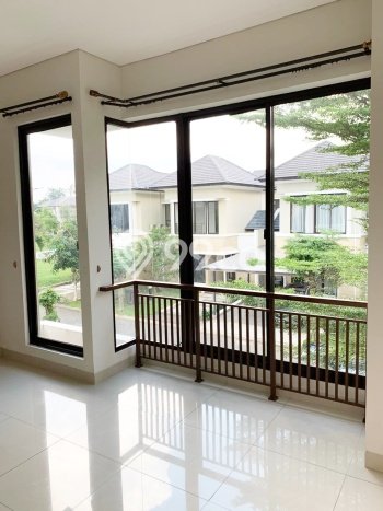 Rumah Luxury Modern Siap Huni di BSD Eminent Tangerang Rumah Luxury Modern Siap Huni di BSD Eminent Tangerang