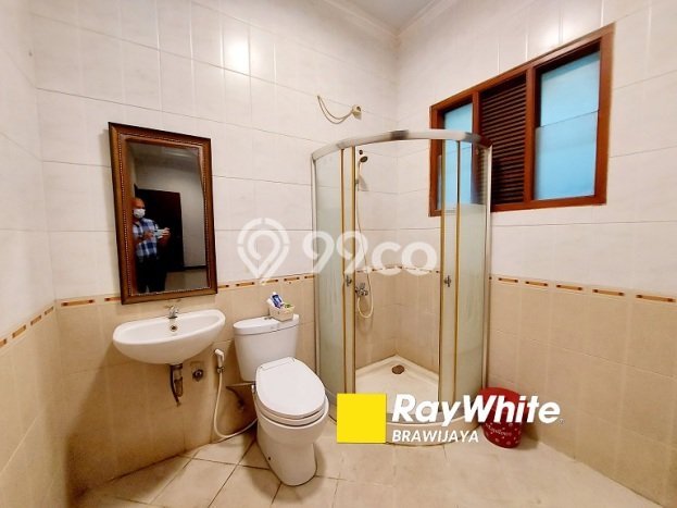 Ready to Use! Luxury House LT 220m2 Desain Modern di Kebagusan Ready to Use! Luxury House LT 220m2 Desain Modern di Kebagusan