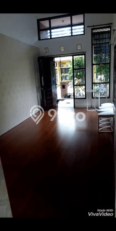 Rumah Modern 2 KT di Graha Raya Tangerang Semi Furnished Rumah Modern 2 KT di Graha Raya Tangerang Semi Furnished
