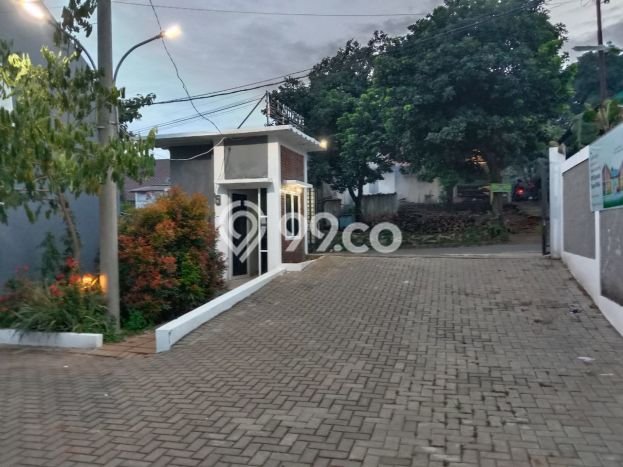 Rumah Strategis 3 Kamar Tidur dan 2 Kamar Mandi di Cibinong, Dekat Pusat Kota, Bogor Rumah Strategis 3 Kamar Tidur dan 2 Kamar Mandi di Cibinong, Dekat Pusat Kota, Bogor