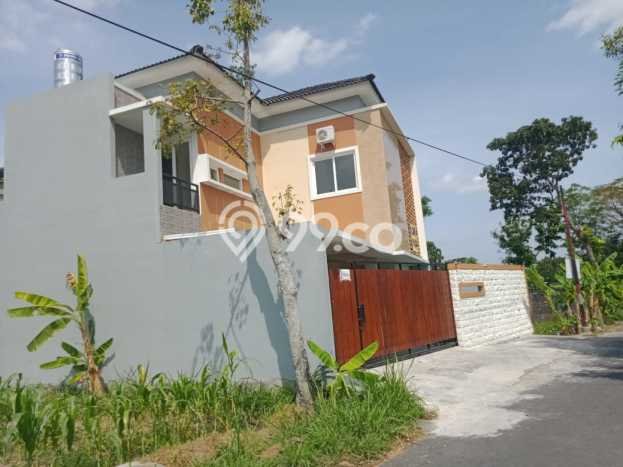 Jual Rumah Favorit Siap Huni LB 215m2 di Ngaglik, Sleman Jual Rumah Favorit Siap Huni LB 215m2 di Ngaglik, Sleman