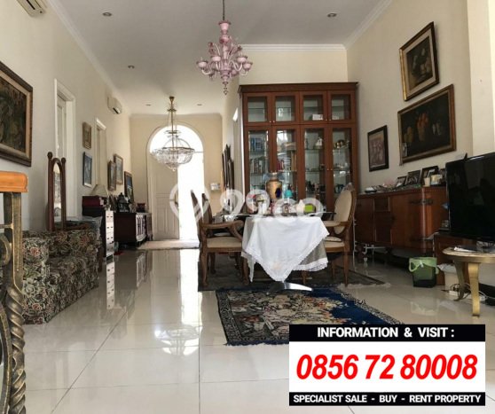 Ready to Use! Luxury House LT 340m2 Desain Modern di scbd Ready to Use! Luxury House LT 340m2 Desain Modern di scbd