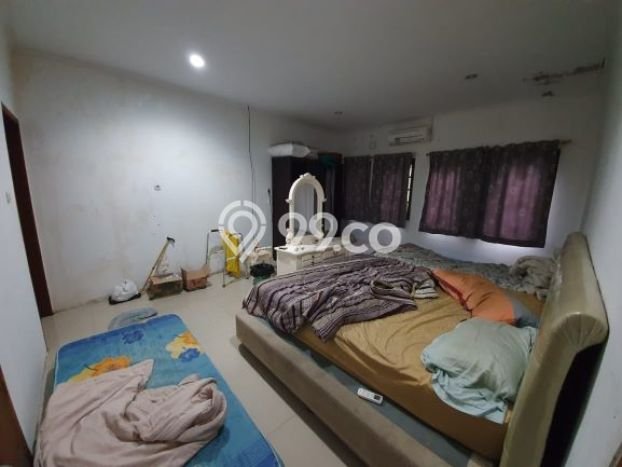 Rumah Strategis Mutiara Kedoya, Jakarta Barat, Luas 240m² Bangunan 200m² Rumah Strategis Mutiara Kedoya, Jakarta Barat, Luas 240m² Bangunan 200m²