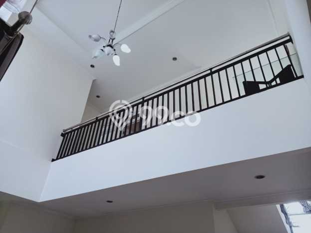 Sewa Rumah Harga Terjangkau di BSD Puspita Loka Tangerang Punya 4 Kamar Tidur Sewa Rumah Harga Terjangkau di BSD Puspita Loka Tangerang Punya 4 Kamar Tidur