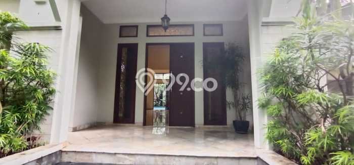 Rumah sewa siap pakai 4 Kamar Tidur di Kemang, Jakarta Selatan Rumah sewa siap pakai 4 Kamar Tidur di Kemang, Jakarta Selatan