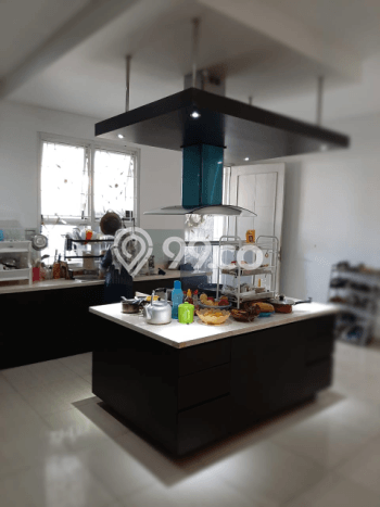 Rumah Elit Modern Siap Huni di BSD Griya Loka Tangerang Rumah Elit Modern Siap Huni di BSD Griya Loka Tangerang