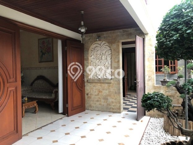 For Sale! Luxury House LT 315m2 Desain Modern di Pakis For Sale! Luxury House LT 315m2 Desain Modern di Pakis