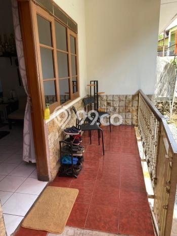Rumah Modern Minimalis 5 Kamar Siap Huni di Cimenyan Rumah Modern Minimalis 5 Kamar Siap Huni di Cimenyan