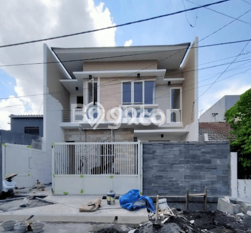 Siap Huni Hunian Elit 4 Kamar di Mulyorejo Dekat ke Mana Pun Siap Huni Hunian Elit 4 Kamar di Mulyorejo Dekat ke Mana Pun