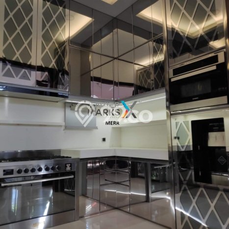 Dijual Rumah Mewah Elegan Dengan View Cantik di Graha, Surabaya Dijual Rumah Mewah Elegan Dengan View Cantik di Graha, Surabaya