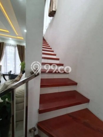 Jual Rumah Mewah Elegan Dengan View Cantik di Sektor 9-Bintaro, Tangerang Selatan Jual Rumah Mewah Elegan Dengan View Cantik di Sektor 9-Bintaro, Tangerang Selatan