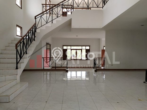 Disewakan segera hunian minimalis lokasi strategis 5 Kamar di Coblong, Bandung Disewakan segera hunian minimalis lokasi strategis 5 Kamar di Coblong, Bandung
