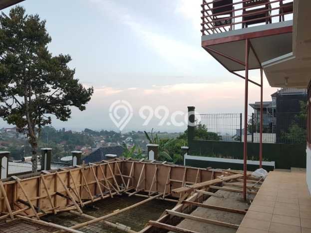 Rumah Terawat kawasan Dago, Bandung, LT 554m² LB 360m² HARGA MENARIK! Rumah Terawat kawasan Dago, Bandung, LT 554m² LB 360m² HARGA MENARIK!