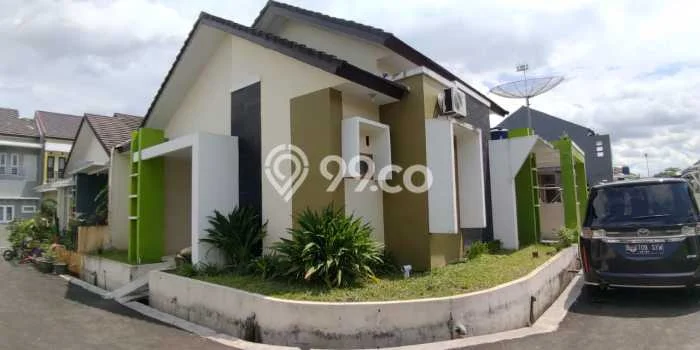Dijual Rumah 3 Kamar Lokasi Strategis Bagus dan Strategis di Cipedes Dijual Rumah 3 Kamar Lokasi Strategis Bagus dan Strategis di Cipedes
