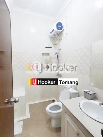 Jual Rumah Mewah Megah Dengan View Eksklusif di Tomang, Jakarta Barat Jual Rumah Mewah Megah Dengan View Eksklusif di Tomang, Jakarta Barat