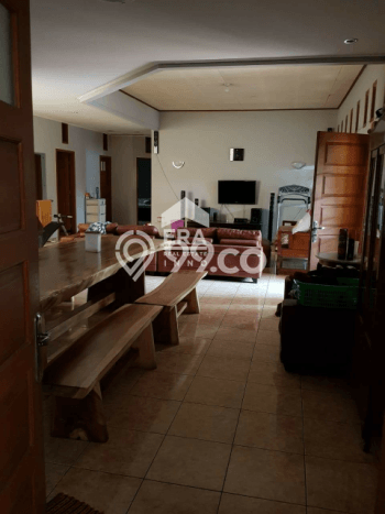 Rumah Mewah Siap Huni LT 500m2 di Arcamanik, Bandung Rumah Mewah Siap Huni LT 500m2 di Arcamanik, Bandung