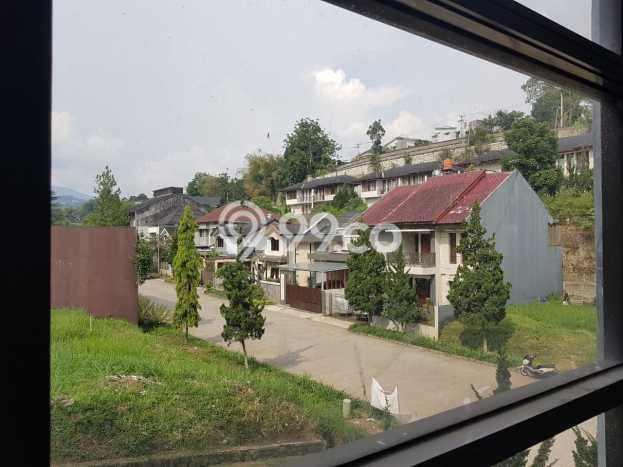 Rumah Luxury Modern Tanpa Renovasi di Setra Duta Bandung Rumah Luxury Modern Tanpa Renovasi di Setra Duta Bandung