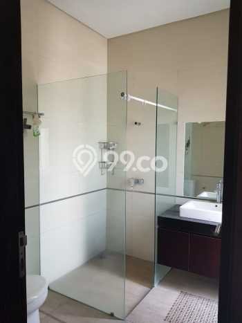 Rumah Luxury Modern Tanpa Renovasi di Setra Duta Bandung Rumah Luxury Modern Tanpa Renovasi di Setra Duta Bandung