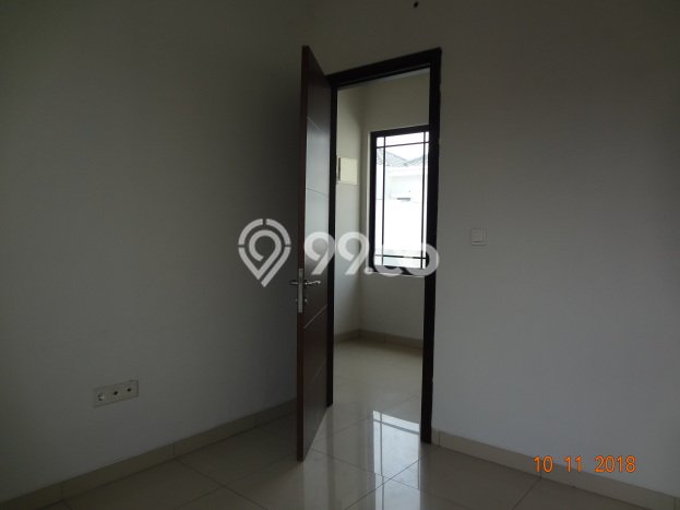 For Sale Hunian Rumah Terawat 3 Kamar di Green Lake City, Jakarta Barat For Sale Hunian Rumah Terawat 3 Kamar di Green Lake City, Jakarta Barat