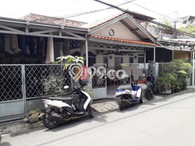 Hot Offer Hunian Premium Ideal dan Luas di Kebayoran Lama, Jakarta Selatan Hot Offer Hunian Premium Ideal dan Luas di Kebayoran Lama, Jakarta Selatan