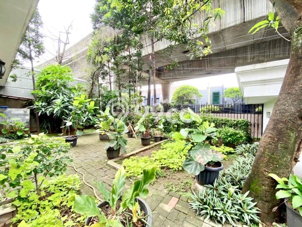 Rumah Asri area Prapanca, Jakarta Selatan, Luas 679m² Bangunan 750m² Rumah Asri area Prapanca, Jakarta Selatan, Luas 679m² Bangunan 750m²