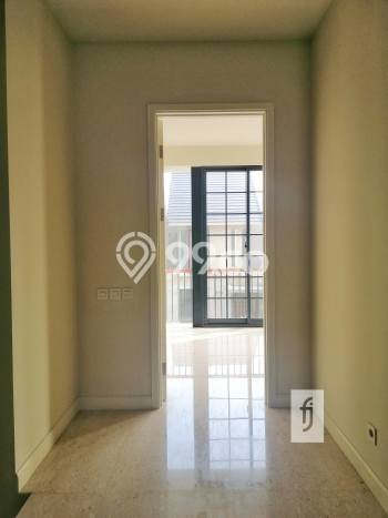 Rumah Lingkungan Asri di Ampera, Jakarta Selatan, Luas 127m² Bangunan 145m² Rumah Lingkungan Asri di Ampera, Jakarta Selatan, Luas 127m² Bangunan 145m²